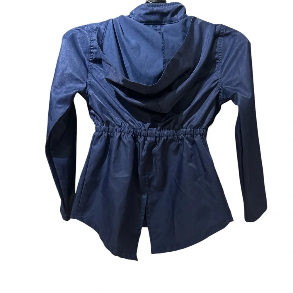 3/$20 Belle du Jour Girls Navy Blue Hooded Jacket Sequin Accents Size‎ M